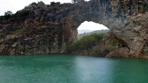 İç turizmin gözdesi: &quot;Arapapıştı Kanyonu&quot;
