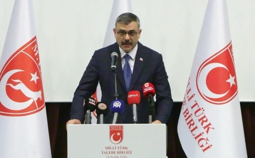 İ&ccedil;işleri Bakanı &Ccedil;ift&ccedil;i: "Siyaset, halka hizmeti Hakk&rsquo;a hizmet bilerek &ccedil;alışmaktır
