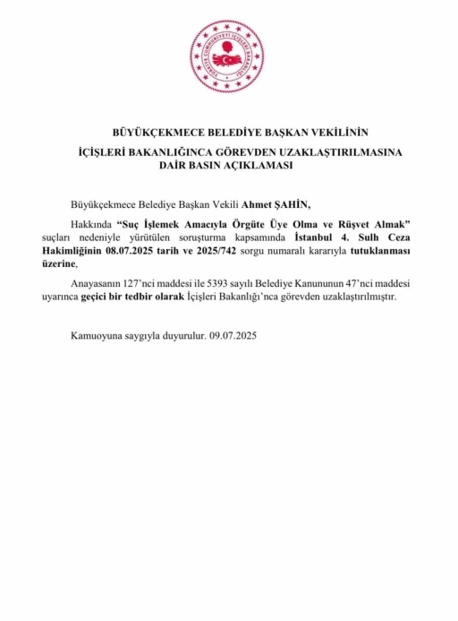 İçişleri Bakanlığı, Adana Büyükşehir Belediye Başkanı ve Büyükçekmece Belediye Başkan Vekili görevden uzaklaştırıldığını açıkladı
