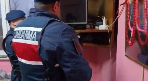 İ&ccedil;işleri Bakanlığı: "D&uuml;zenlenen operasyonlarda 394 milyon lira hesap hareketi bulunan 65 ş&uuml;pheli yakalandı"
