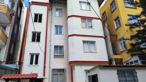 İcra m&uuml;d&uuml;r yardımcısı gen&ccedil; kadın d&uuml;ğ&uuml;n&uuml;ne iki ay kala evinde &ouml;l&uuml; bulundu
