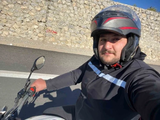 İddia uğruna yola &ccedil;ıktı, motosikleti ile bin kilometreyi aştı
