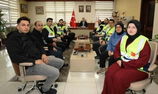 İHAKUT Havacılık Spor Kul&uuml;b&uuml;&rsquo;nden Gen&ccedil;lik ve Spor İl M&uuml;d&uuml;rl&uuml;ğ&uuml;&rsquo;ne ziyaret
