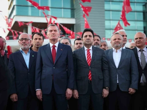 İhlas Haber Ajansı&rsquo;nın "Oradaydık, Unutmadık, Unutturmadık" sergisi Zeytinburnu&rsquo;nda a&ccedil;ıldı
