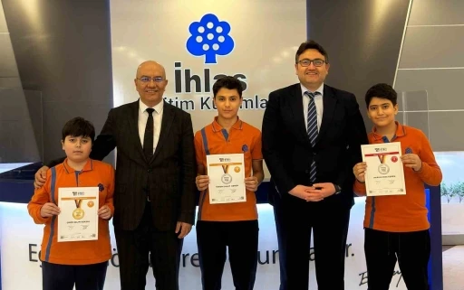 İhlas Koleji &ouml;ğrencilerinden Uluslararası Stem Olimpiyatları&rsquo;nda b&uuml;y&uuml;k başarı
