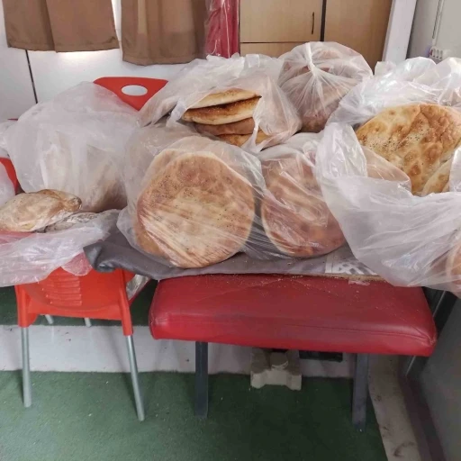 İhtiyaç sahiplerinin yüzü Kızılay ile güldü