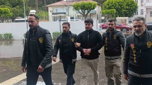 İki arkadaştan birini öldürüp diğerini ağır yaralayan zanlı tutuklandı
