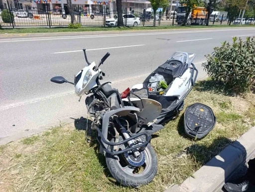 İki motosiklet &ccedil;arpıştı: 2 yaralı

