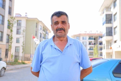 Depremzede Babaya Yeni Ev