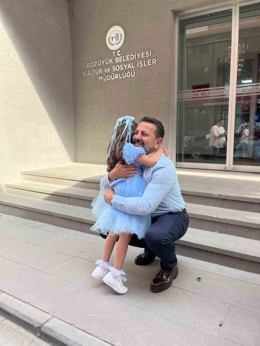 İl M&uuml;d&uuml;r&uuml; İlhan, koruyucu aile &ccedil;ocuğunun heyecanına ortak oldu

