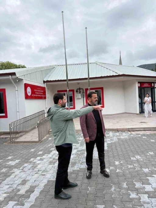 İl M&uuml;d&uuml;r&uuml; İlhan, yeni hizmet binasında incelemelerde bulundu
