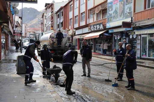 İl&ccedil;ede bayram &ouml;ncesi temizlik
