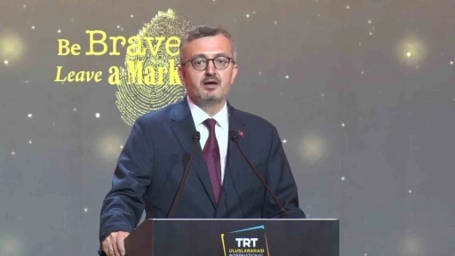 İletişim Başkanı Duran: "Ger&ccedil;ekleri olduğu gibi anlatmanın cesaret gerektirdiği bir d&ouml;nemdeyiz"
