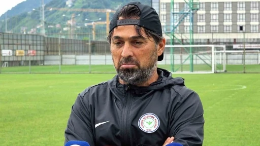 İlhan Palut: &quot;Ayağı yere basan, karakterli bir oyun oynamak istiyoruz&quot;
