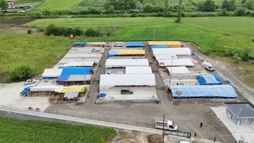 İlkadım&rsquo;da kurban pazarı bayrama hazır
