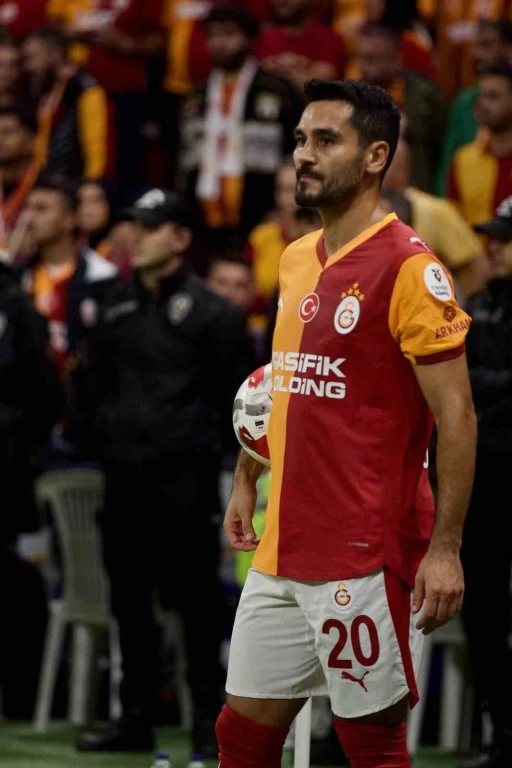 İlkay Gündoğan ilk golünü derbide attı
