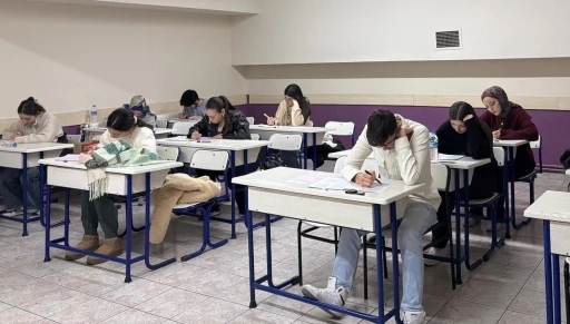 İLKEM&rsquo;den YKS ve LGS&rsquo;ye hazırlık kampı
