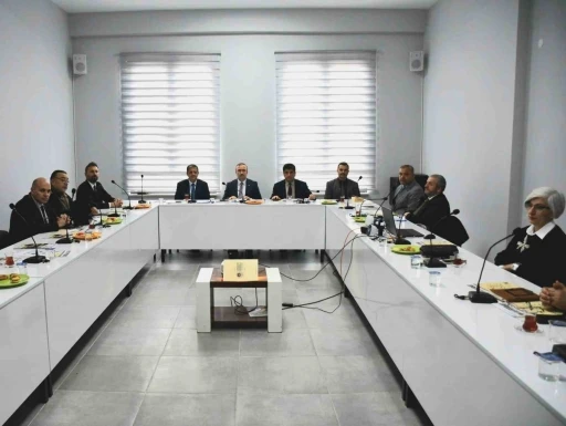İmam hatip okulları i&ccedil;in koordinasyon toplantısı d&uuml;zenlendi
