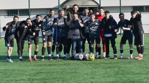 İmam Hatipliler Gen&ccedil;likspor puan farkını a&ccedil;ıyor
