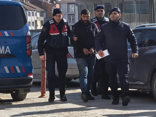 İneg&ouml;l&rsquo;de 3 yıl hapis cezasıyla aranan ş&uuml;pheli yakalandı
