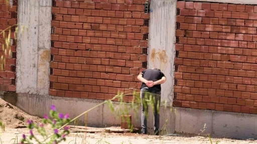 İneg&ouml;l&rsquo;de inşaatta feci &ouml;l&uuml;m: Oğlunun g&ouml;z&uuml; &ouml;n&uuml;nde 4. kattan d&uuml;şt&uuml;
