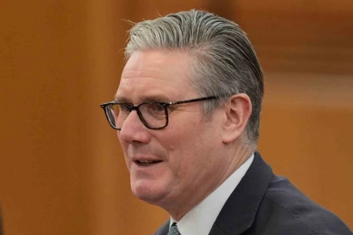 İngiltere Başbakanı Starmer&rsquo;dan istifa &ccedil;ağrılarına yanıt: "G&ouml;revimden vazge&ccedil;meyeceğim"
