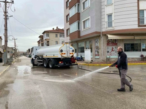İnönü’de Ramazan Bayramı için temizlik ve bakım çalışmaları devam ediyor
