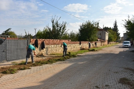 İnönü’de temizlik çalışmaları aralıksız sürüyor
