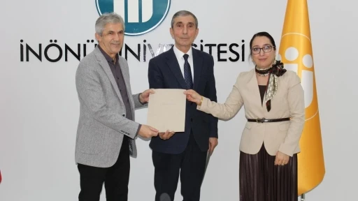 İn&ouml;n&uuml; &Uuml;niversitesi İletişim Fak&uuml;ltesi&rsquo;nin 2 b&ouml;l&uuml;m&uuml; akredite edildi
