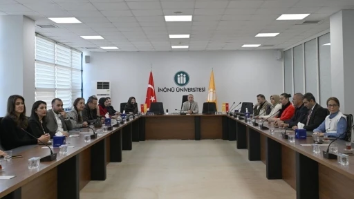 İn&ouml;n&uuml; &Uuml;niversitesi topluma dokunan projelerle &ouml;rnek oluyor
