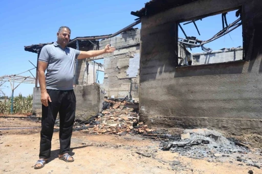 İnşaatta çalışarak kazandığı parasıyla yaptırdığı yuvası alev alev yanarak kullanılmaz hale geldi
