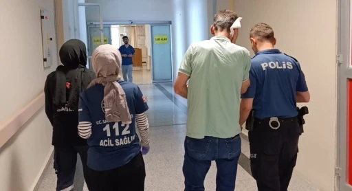 İnşaattan d&uuml;şen malzeme yayaya isabet etti: 1 yaralı
