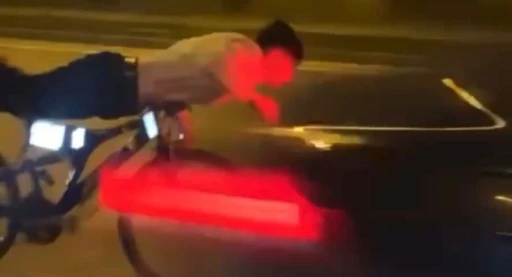 İpekyolu&rsquo;nda bisikletle tehlikeli hareketler &ouml;l&uuml;m getirdi
