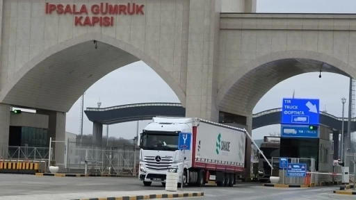 İpsala G&uuml;mr&uuml;k Kapısı&rsquo;nda r&uuml;şvet operasyonu: 20 g&uuml;mr&uuml;k memuru g&ouml;zaltında
