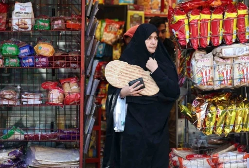 İran Cumhurbaşkanı Pezeşkiyan&rsquo;dan protestolara y&ouml;nelik ilk a&ccedil;ıklama: "Protestocuların talepleri dinlenecek"
