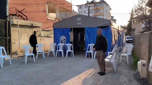 İran&rsquo;da hayatını kaybeden tır şof&ouml;r&uuml;n&uuml;n yakınları, cenazenin T&uuml;rkiye&rsquo;ye getirilmesini istiyor
