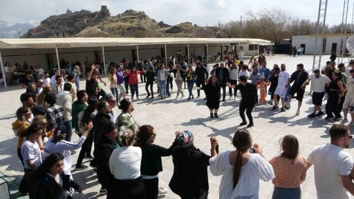 İranlılar nevruz kutlamalarına başladı
