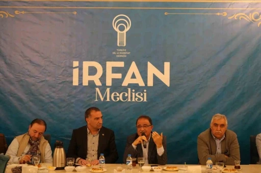 İrfan Meclisinde Doğu T&uuml;rkistan konuşuldu
