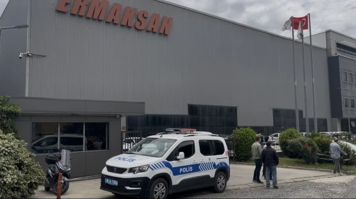 İş makinesinin altında kalan işçi hayatını kaybetti
