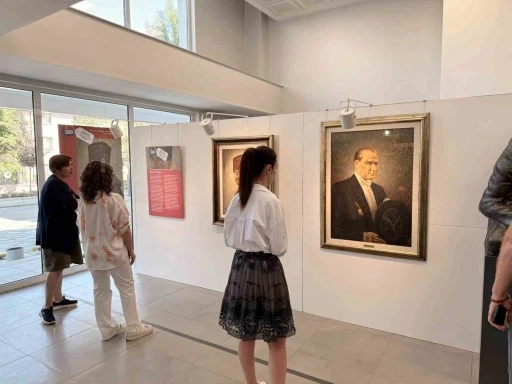 İş Sanat, Anadolu Sergileri ile Büyük Zafer’in 103. yıldönümünde Kocatepe’de
