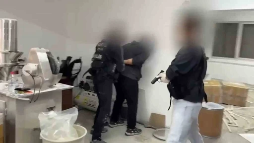 İş yeri değil adeta zehir imalathanesi
