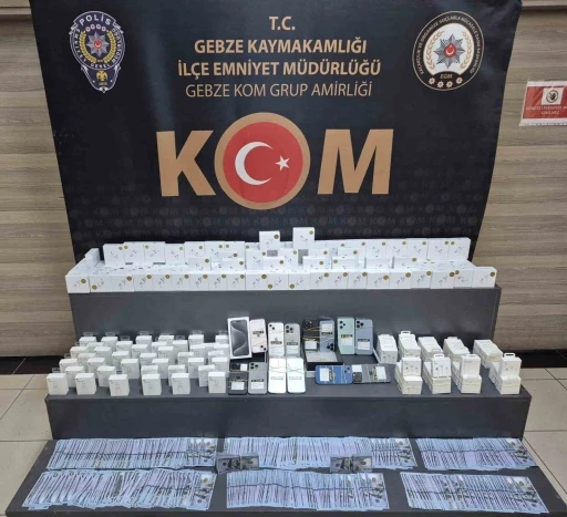 İş yerinde sahte 75 bin dolar ele ge&ccedil;irildi
