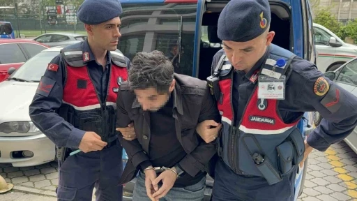 İşe başlayacağı ilk g&uuml;n 3 &ccedil;ocuk annesinin &ouml;l&uuml;m&uuml;ne sebep olan s&uuml;r&uuml;c&uuml; adliyeye sevk edildi
