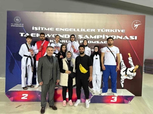 İşitme Engelliler Türkiye Taekwondo Şampiyonası’nda Kayseri’ye 7 madalya
