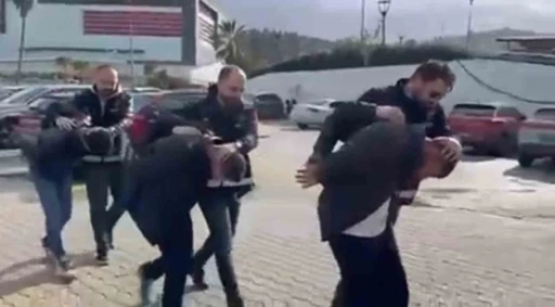 İskenderun&rsquo;da aranan 3 şahıs yakalandı

