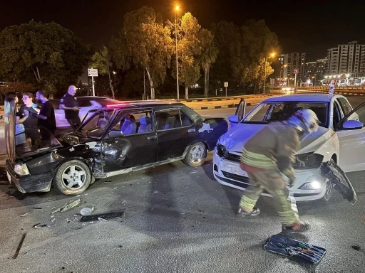 İskenderun&rsquo;da trafik kazası :1 yaralı
