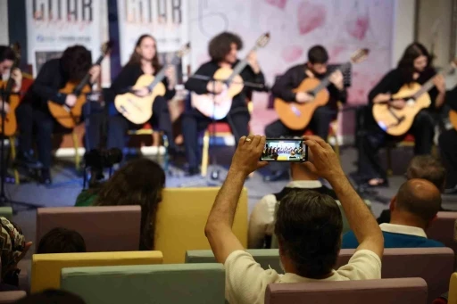 İsmail Baha Sürelsan Konservatuvarı’ndan &quot;Gitar Orkestrası Konseri&quot;
