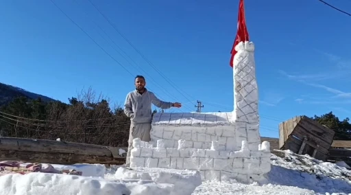 İstanbul&rsquo;a gidemeyince İstanbul&rsquo;u ayaklarına getirdiler
