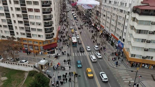 İstanbul boşaldı, Sivas doldu taştı
