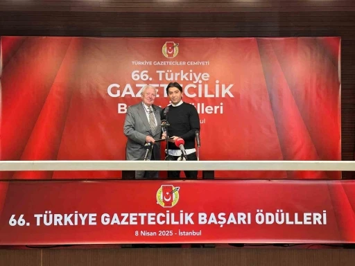 İstanbul Cumhuriyet Başsavcılığı tarafından y&uuml;r&uuml;t&uuml;len soruşturmalar kapsamında gazeteci Emrullah Erdin&ccedil; g&ouml;zaltına alındı.
